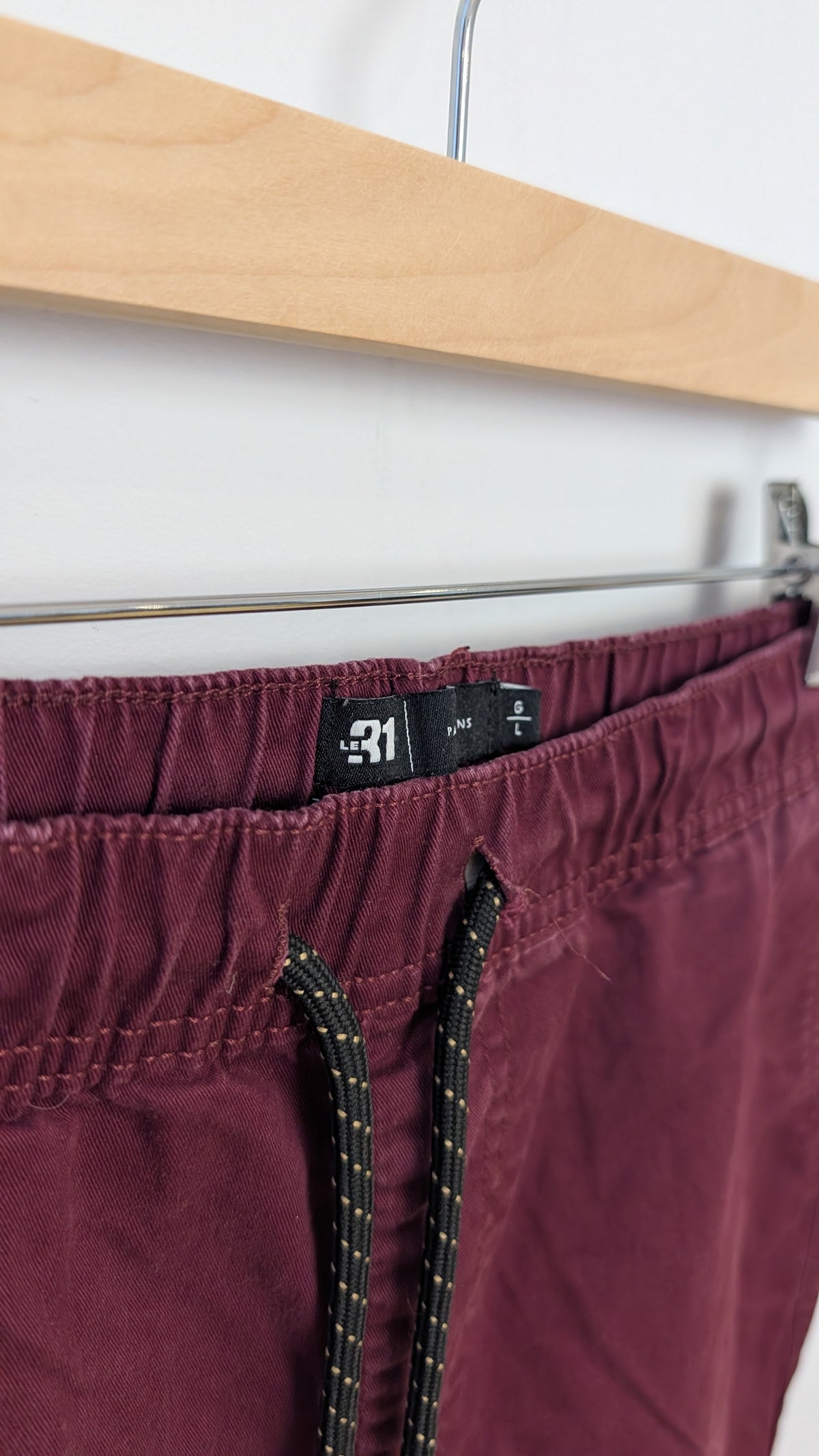 Burgundy Trousers â Simons