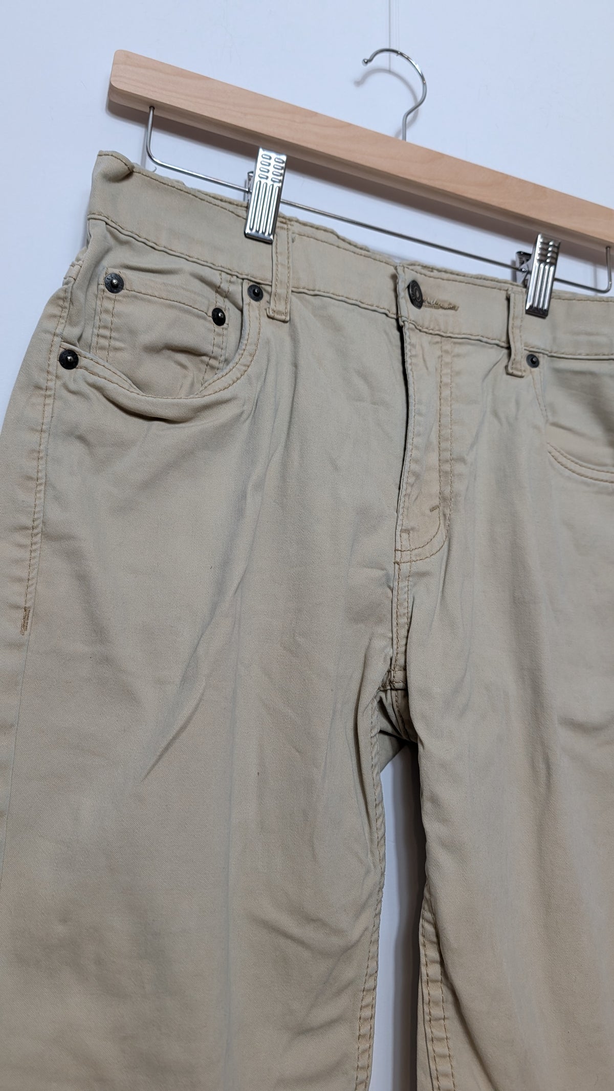 Chino Shorts – Levi's (Beige)