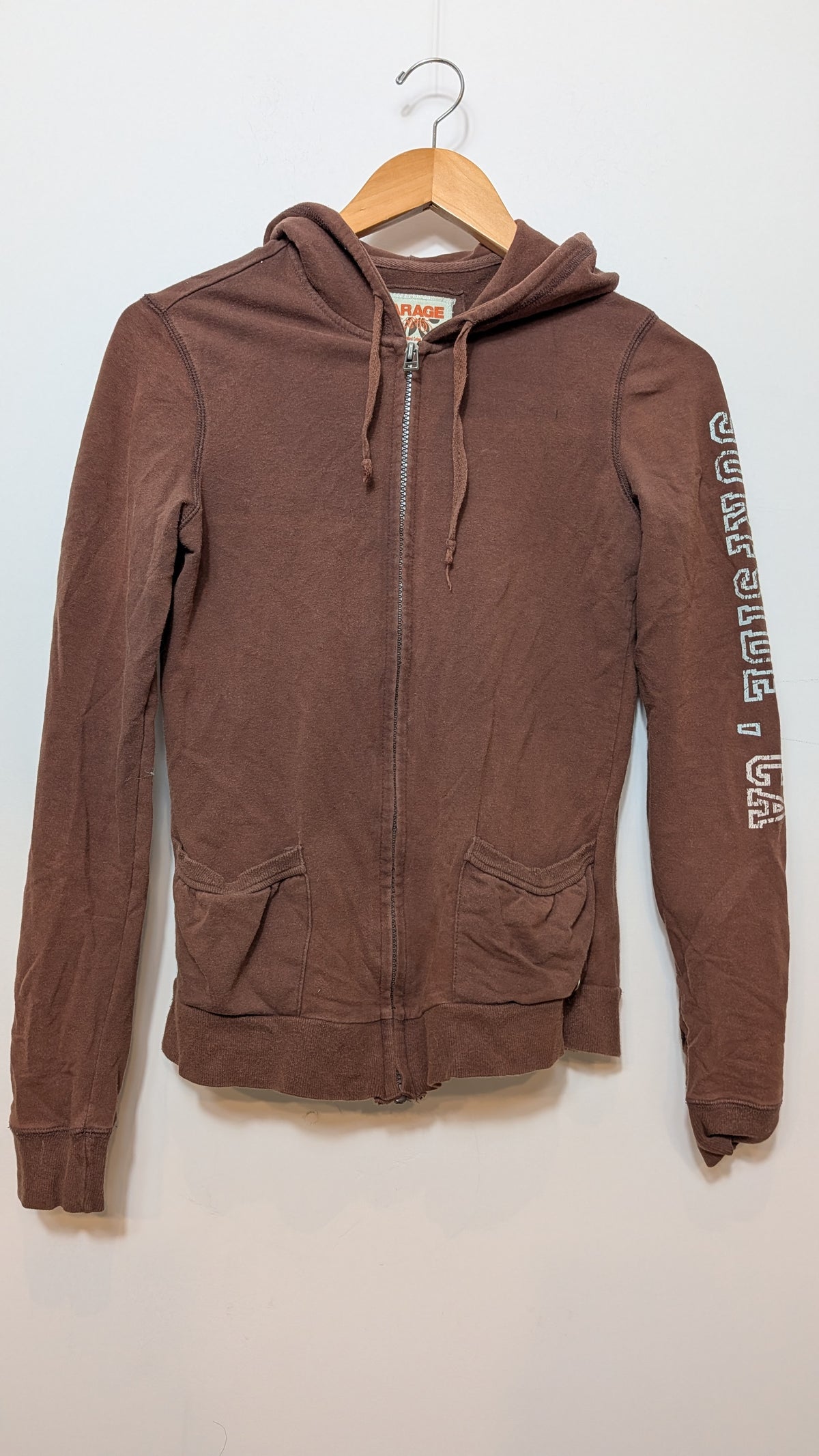 Hoodie Zippé – Garage (Brun)
