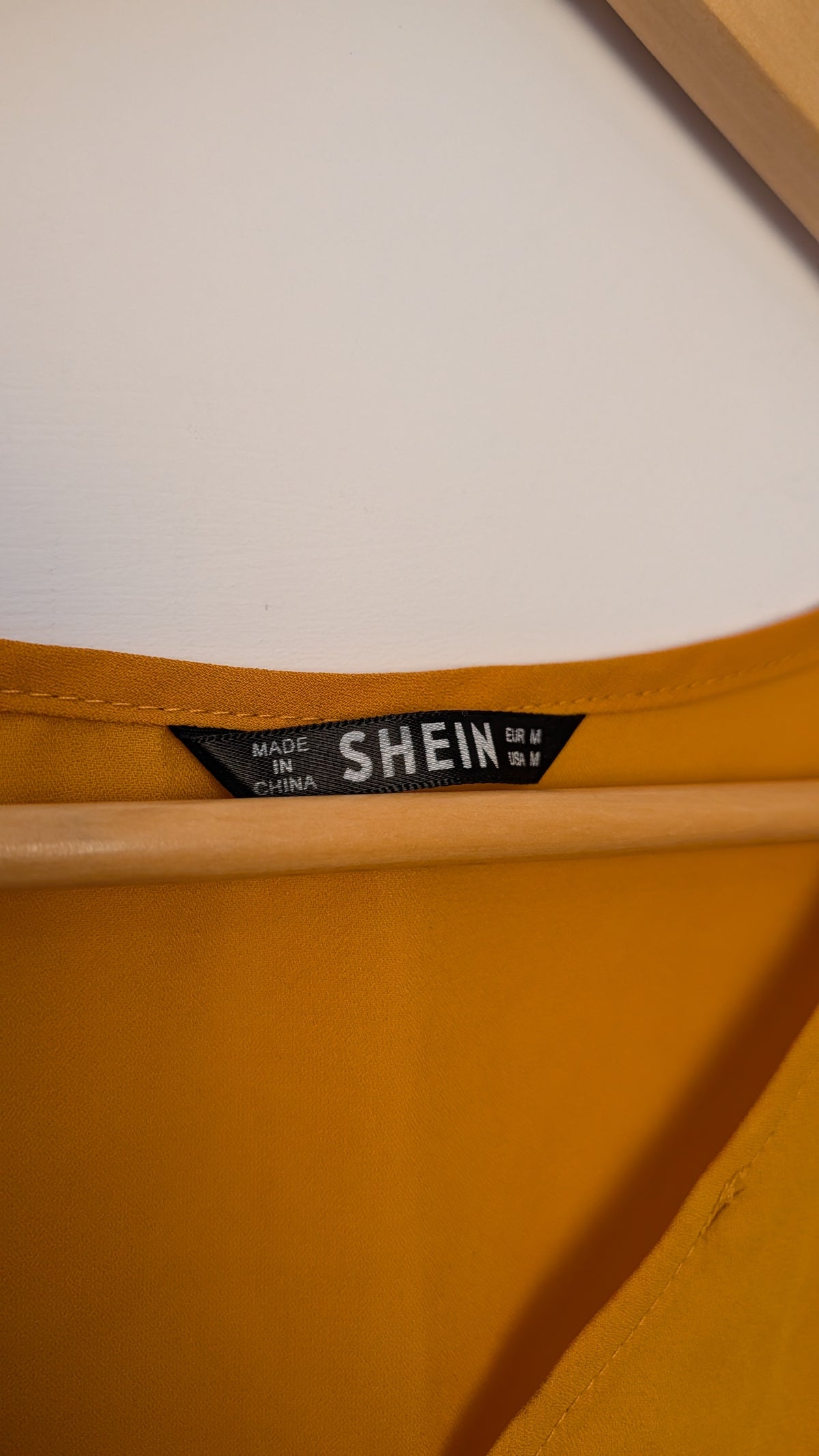 Blouse fluide – SHEIN (Moutarde)