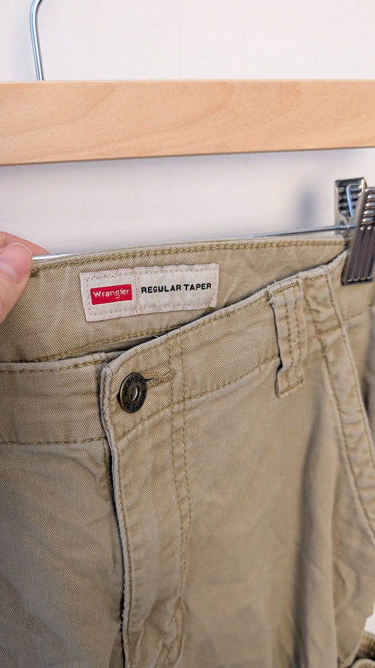 Pantalon Cargo – Wrangler (Sable)