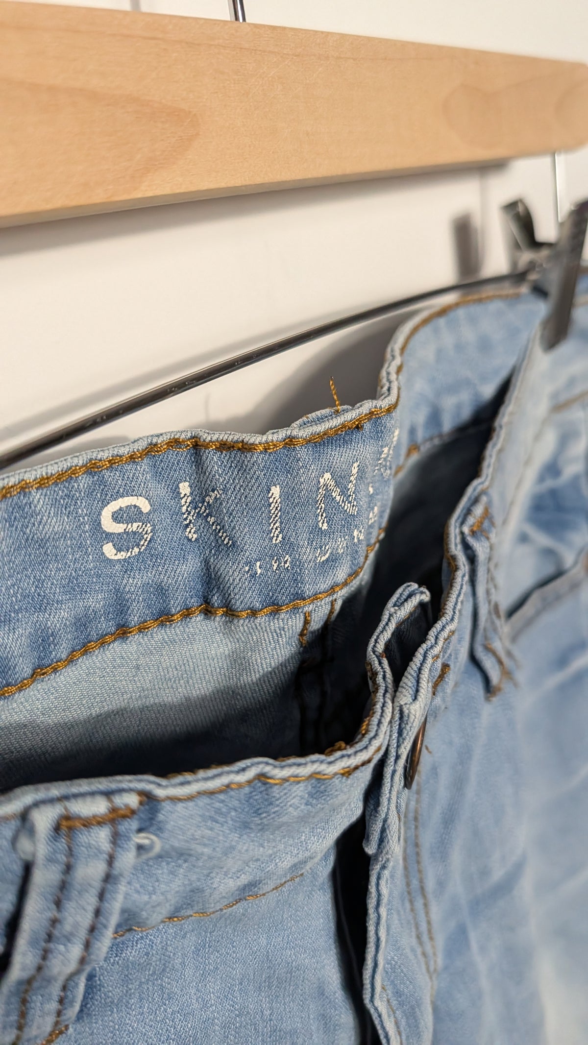 Skinny Fit Jeans – Urban Heritage (Light Blue)