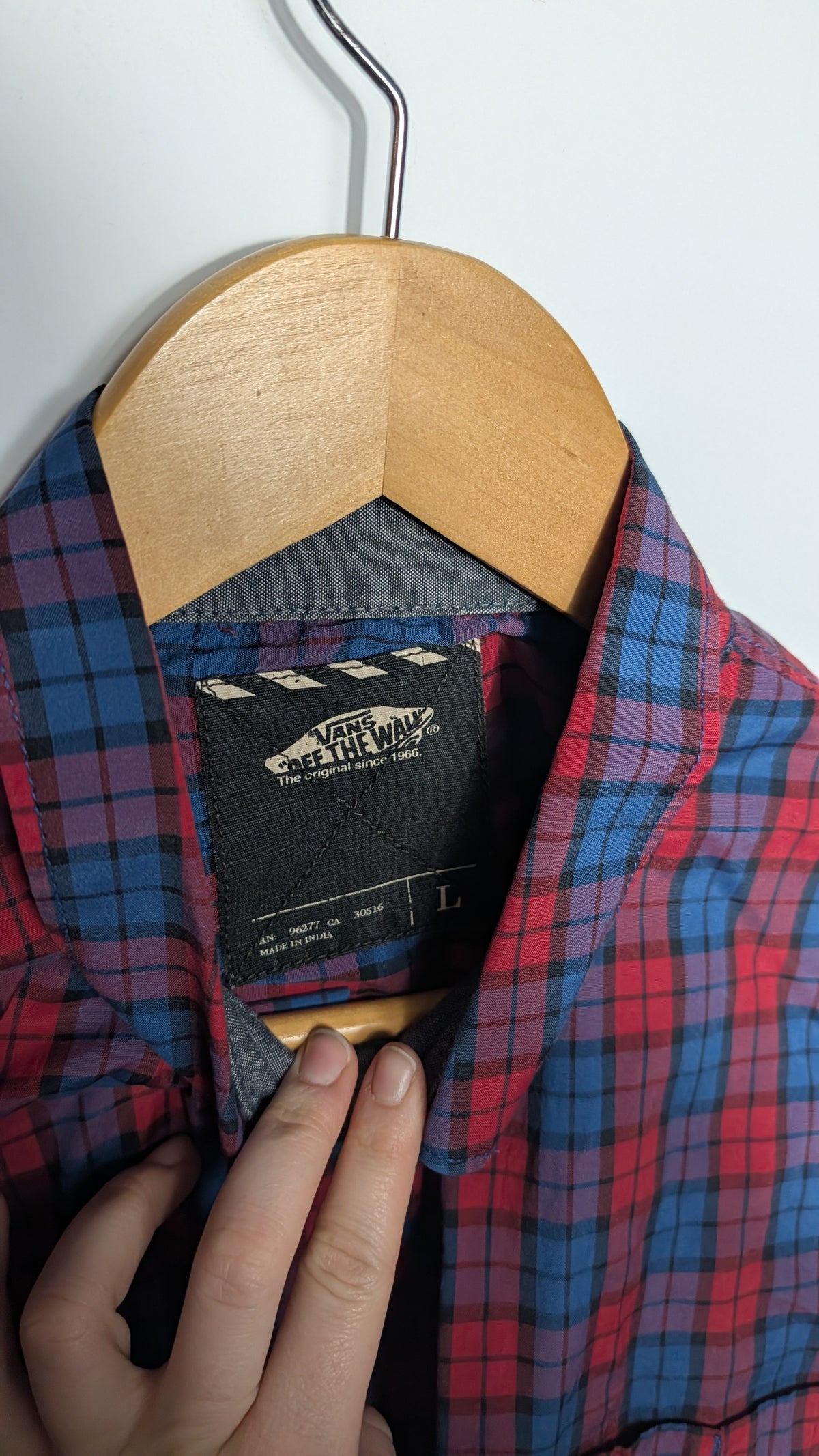 Plaid Shirt – Vans (Red & Blue)