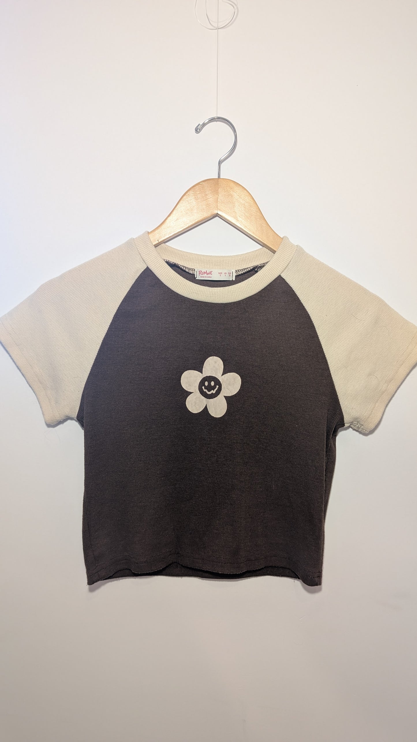 T-shirt court brun et crême