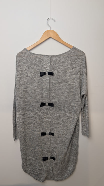 Chandail / Haut – Col V avec nœuds