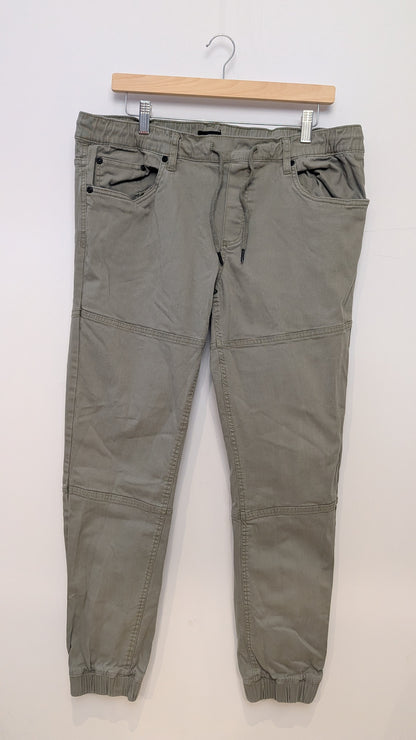 Pantalon Cargo – Par Simons