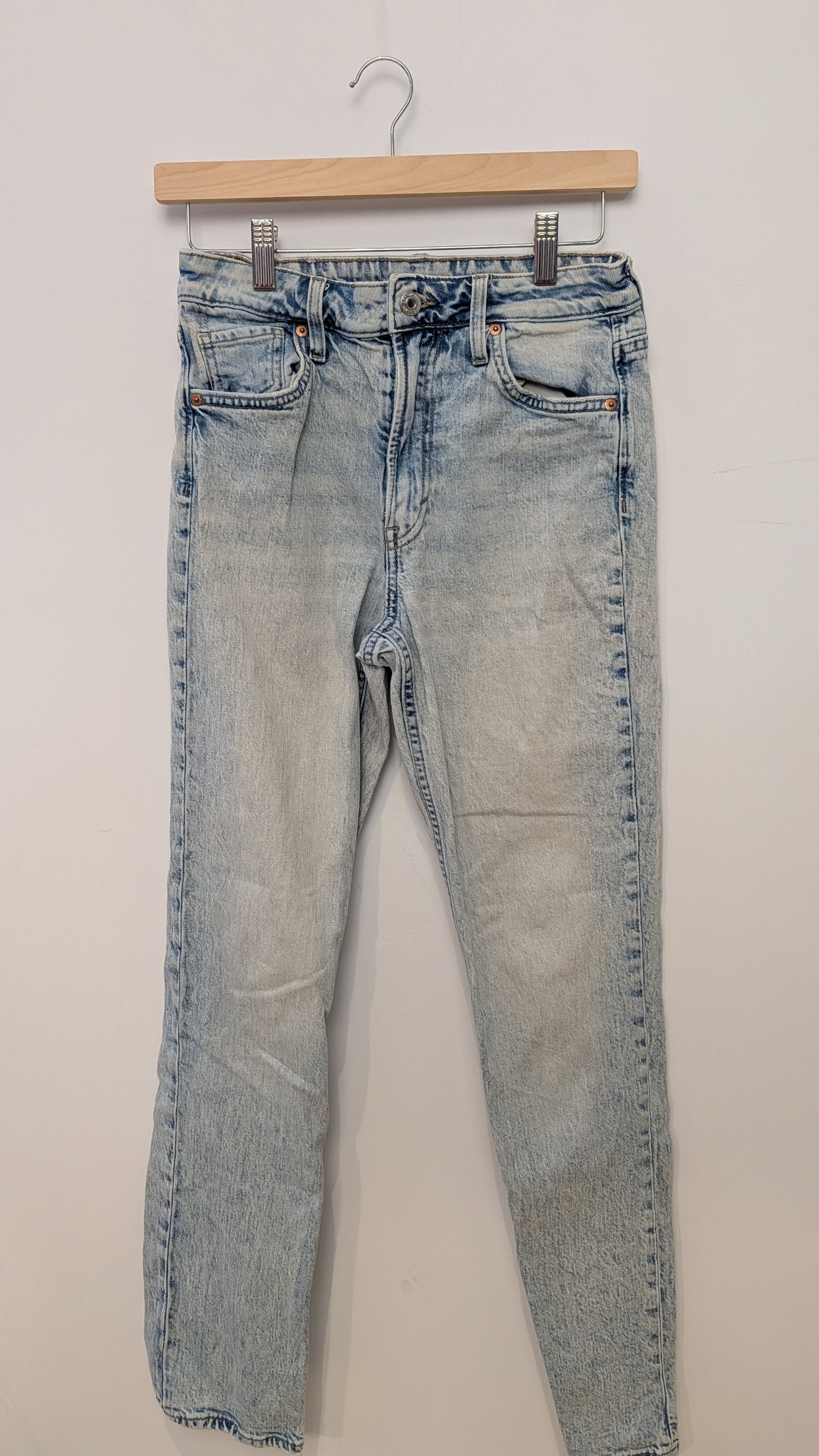 Jean – H&M (Divided)