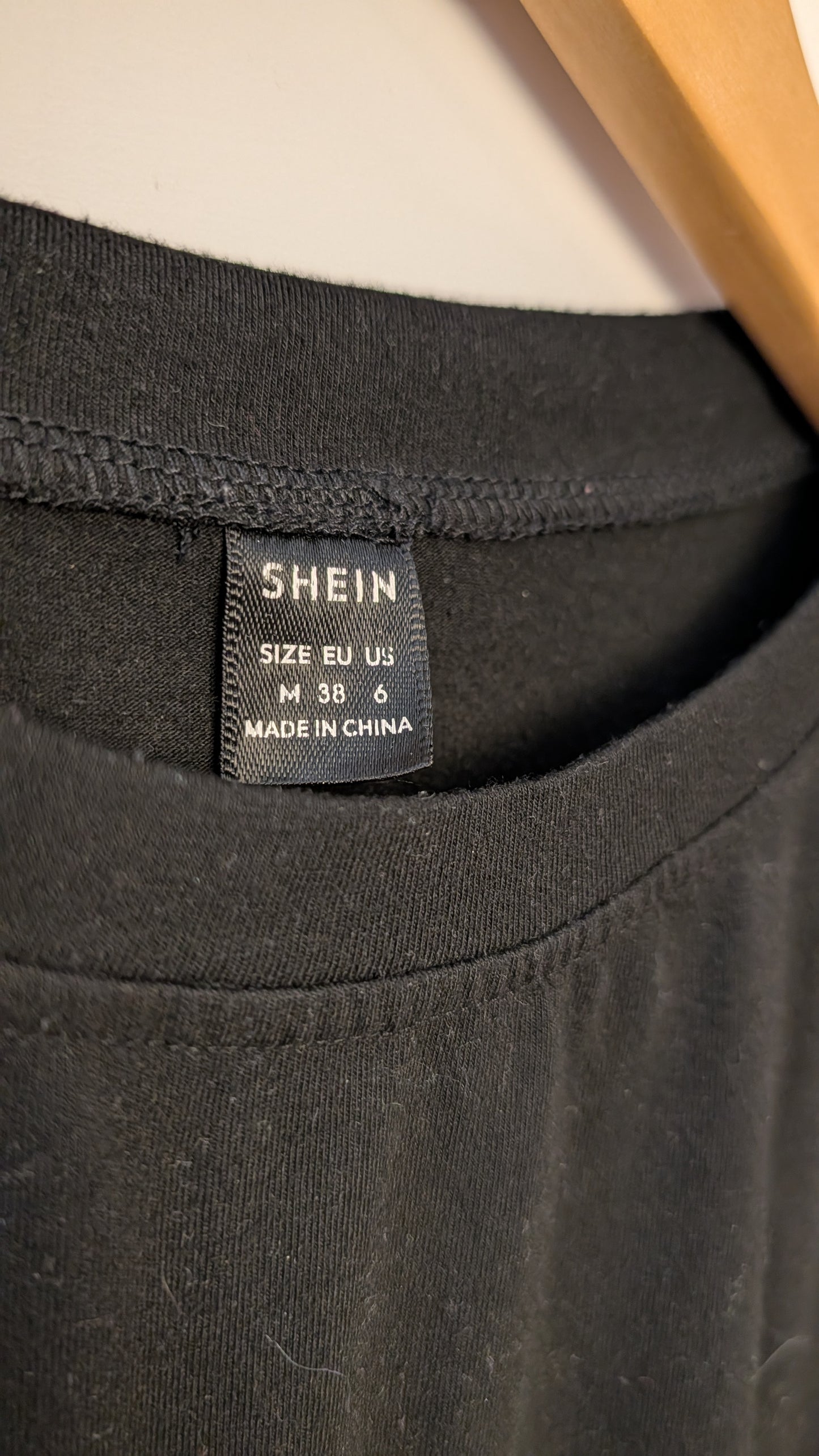 Haut à volants – SHEIN (Noir)