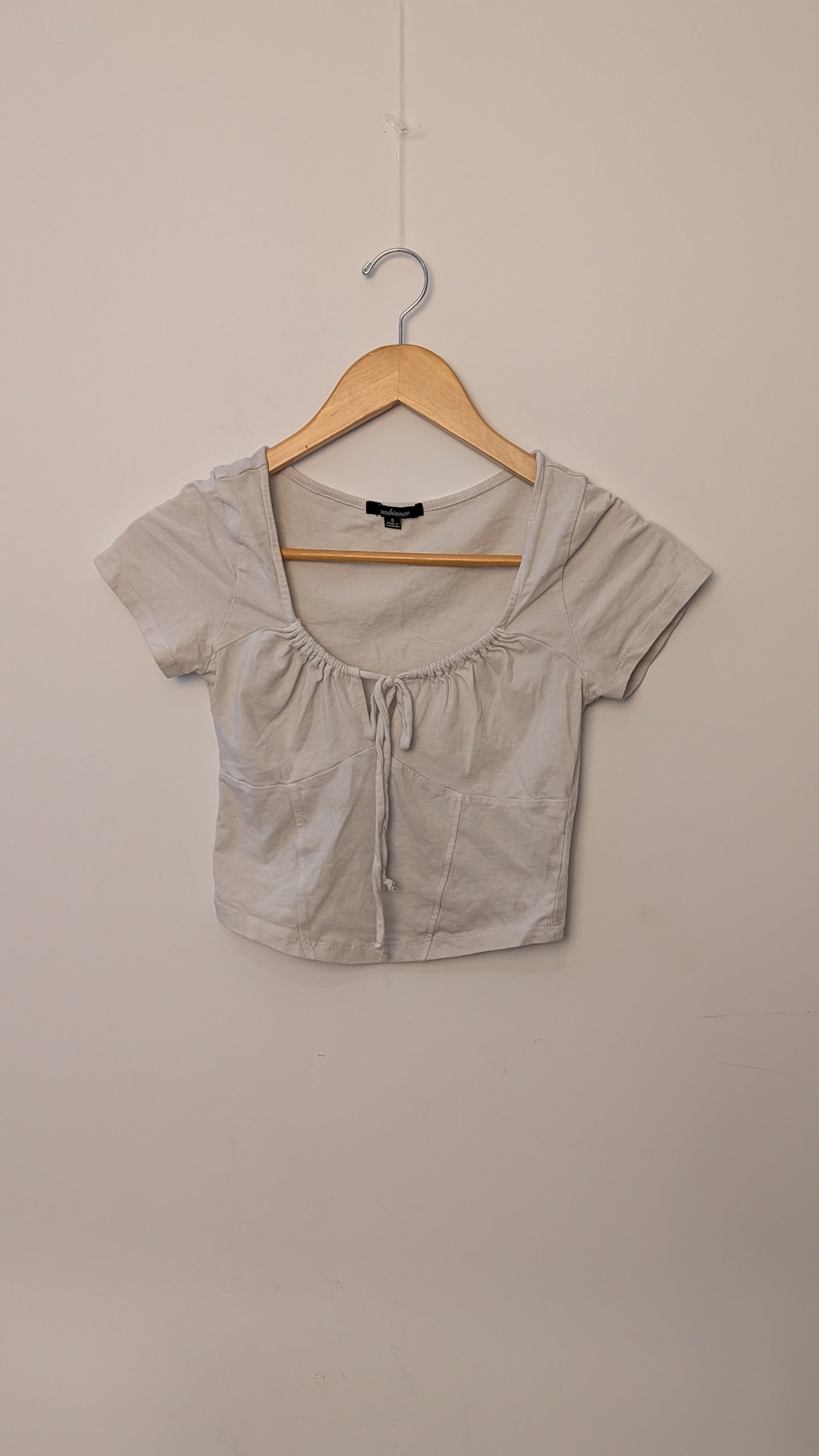 Haut écourté (Crop Top) – Ambiance (Blanc)