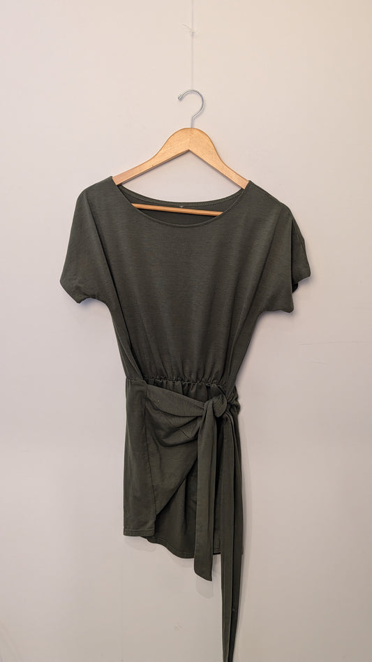 Robe Nouée – Sans Marque (Kaki)