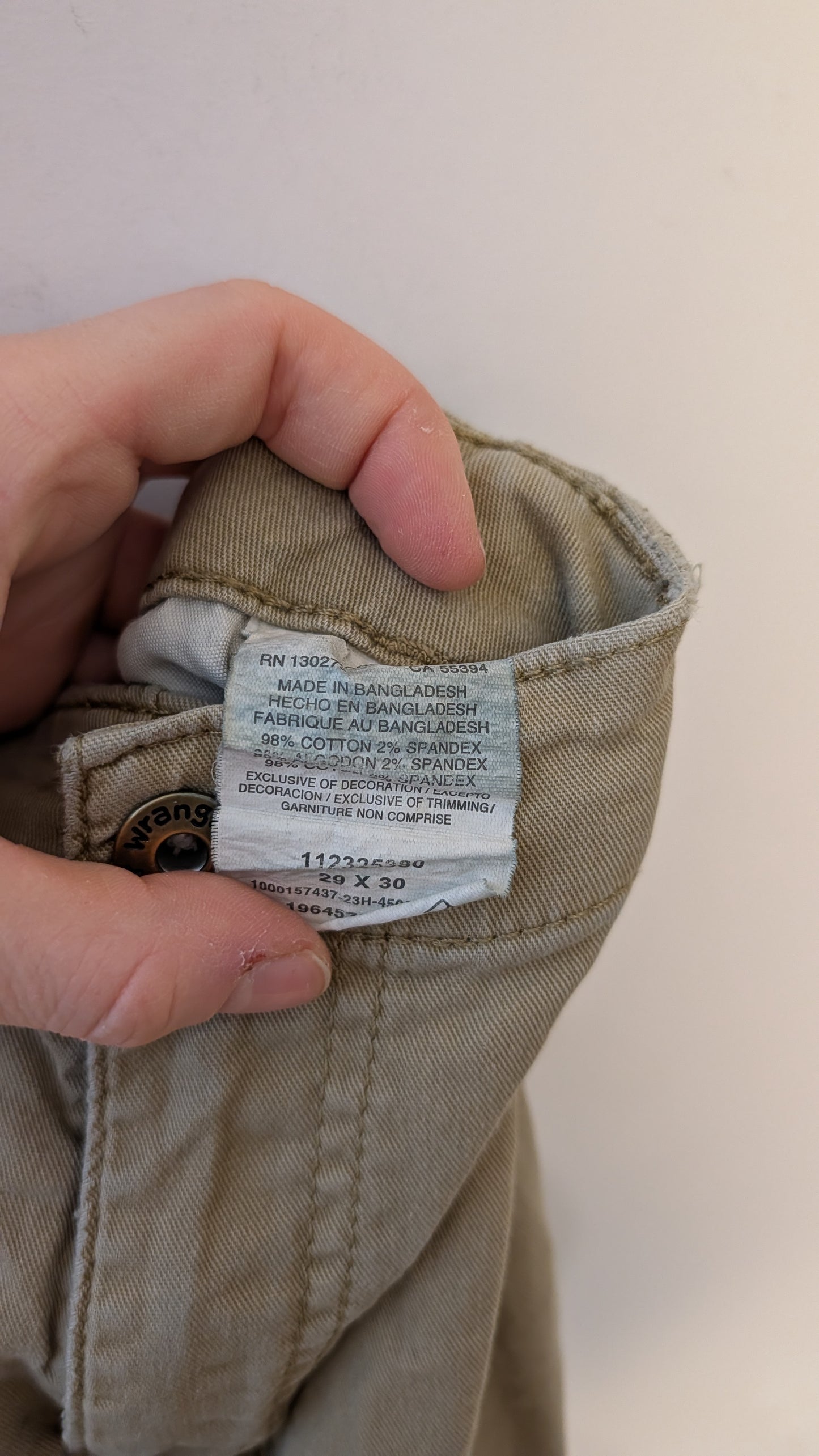 Pantalon Cargo – Wrangler (Sable)
