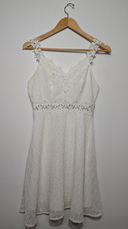 Robe Courte à Volants – Blanche - Médium