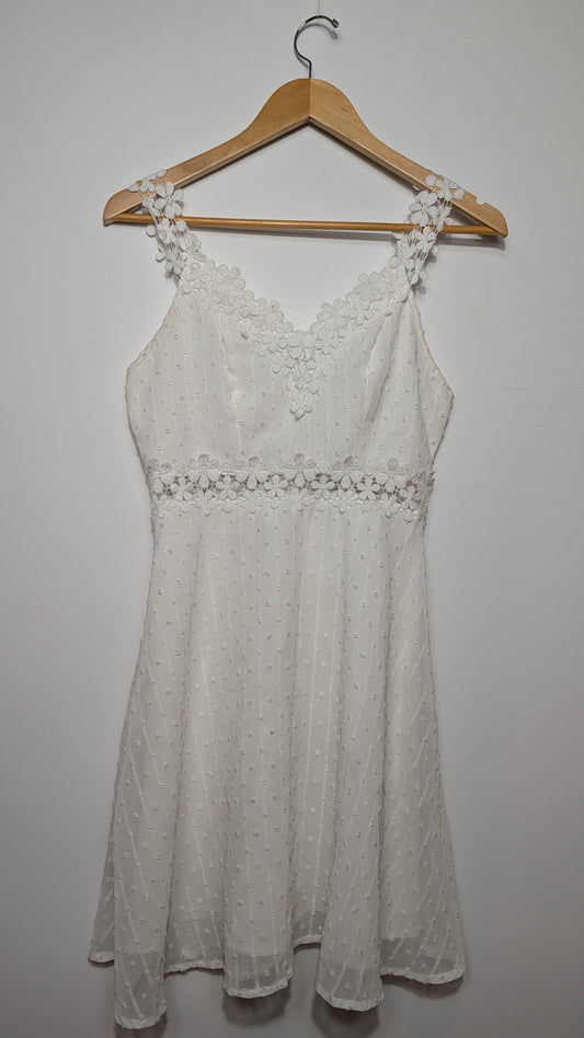 Robe Courte à Volants – Blanche - Médium