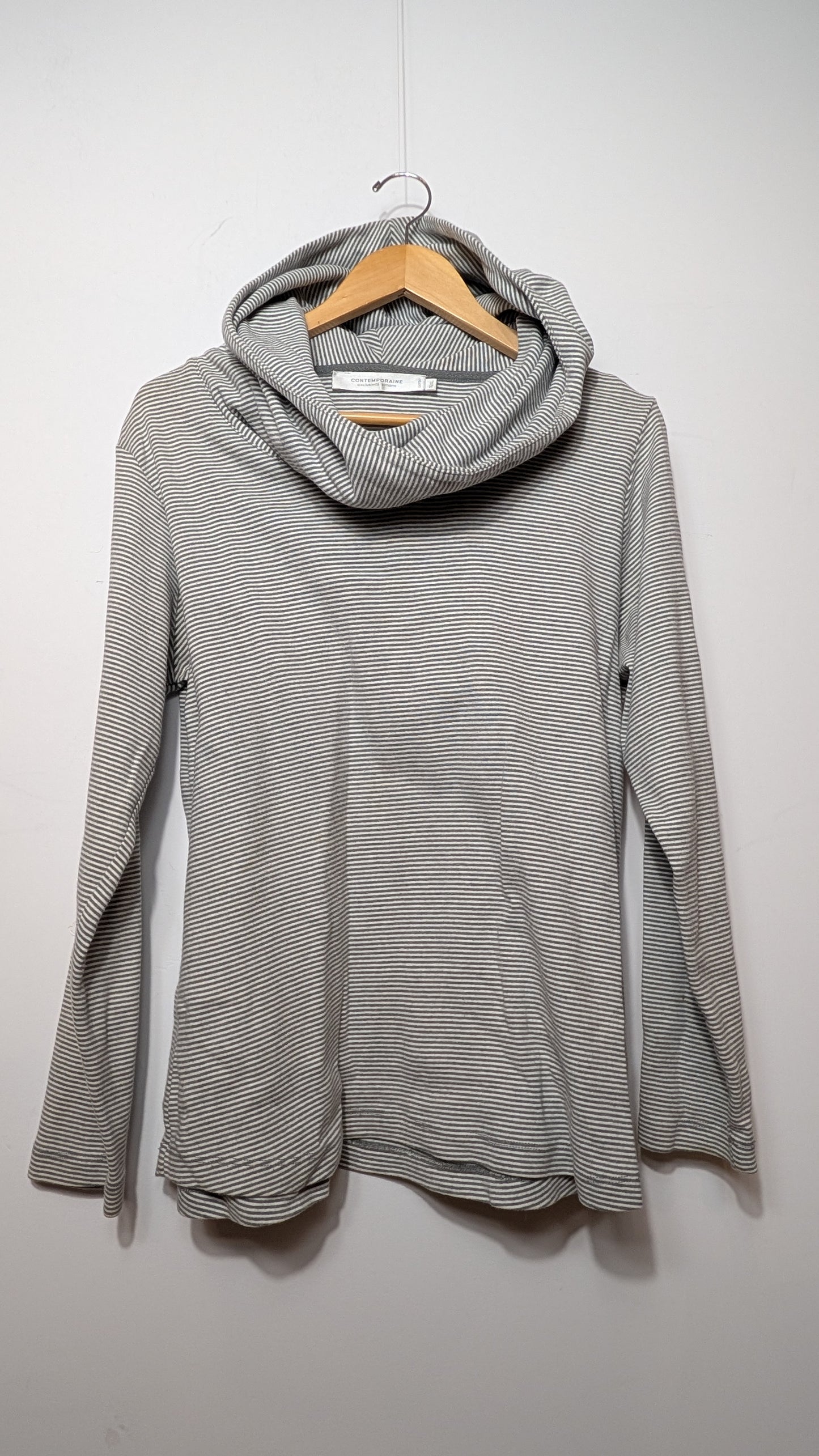 Haut à col bénitier – Contemporaine - XL