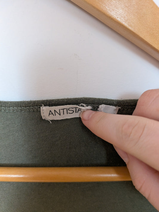 T-shirt col en V - ANTISTATIC - L