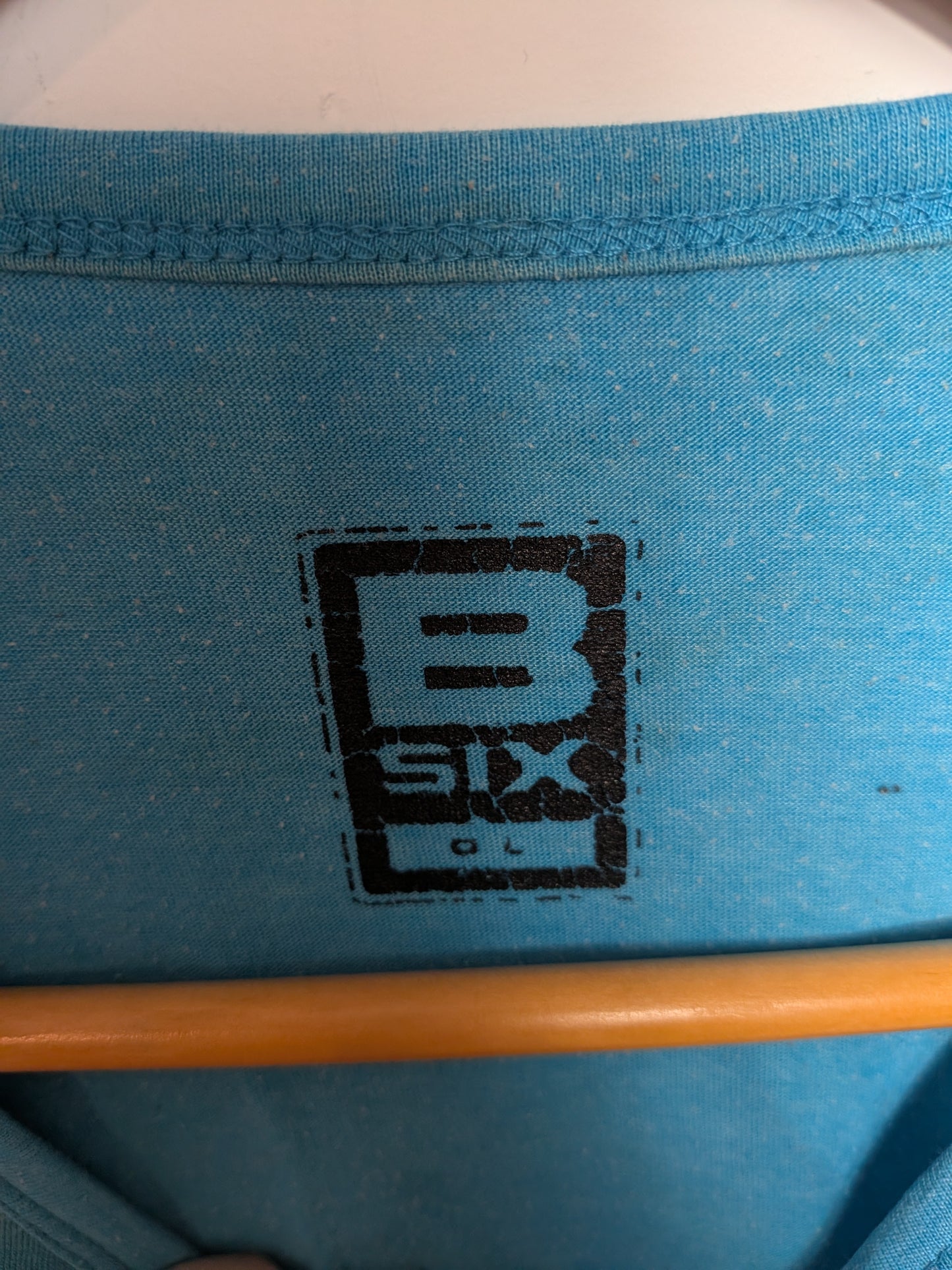 T-shirt bleu B SIX - XL