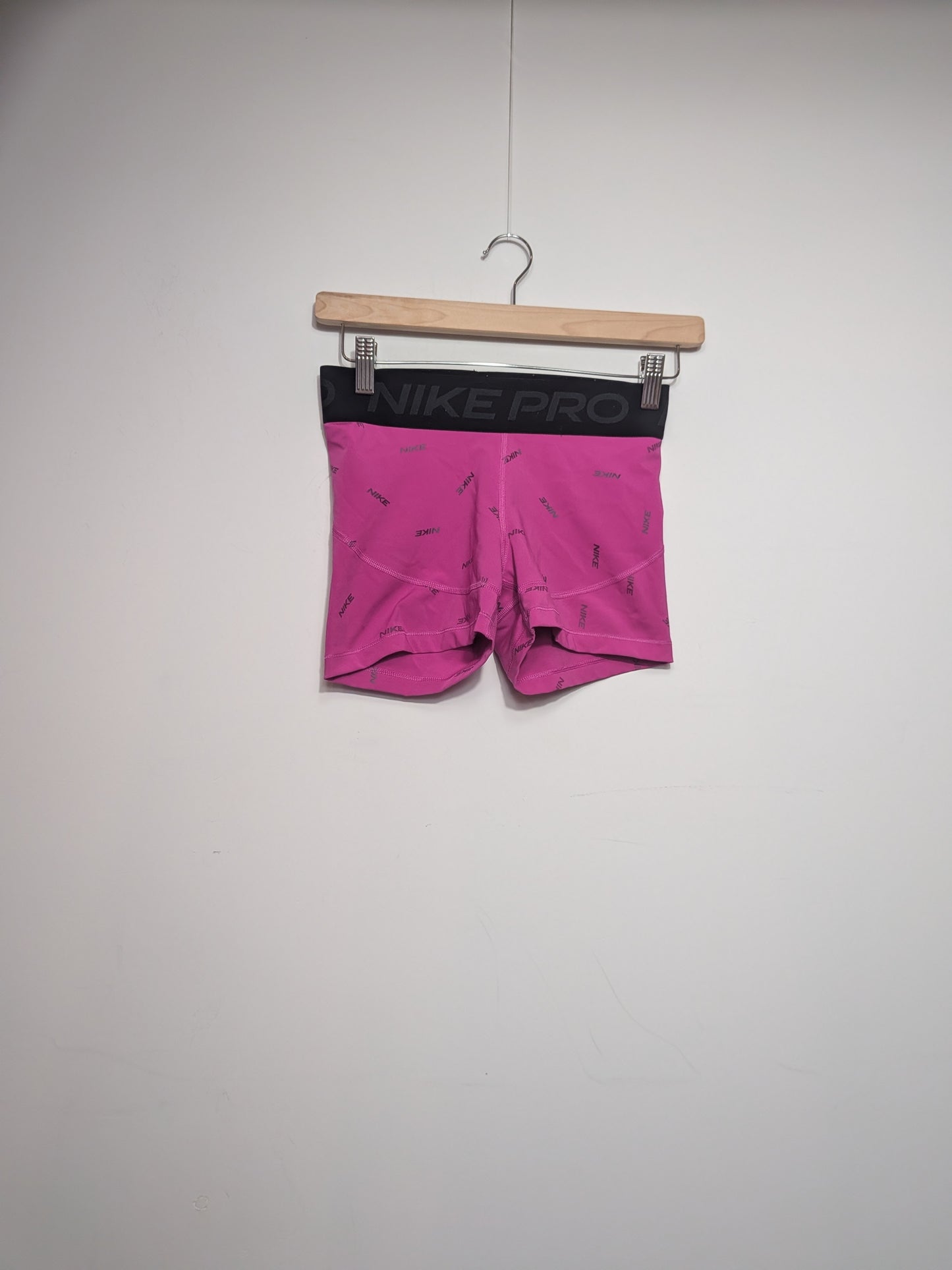 Short de sport fuchsia - Nike Pro - S