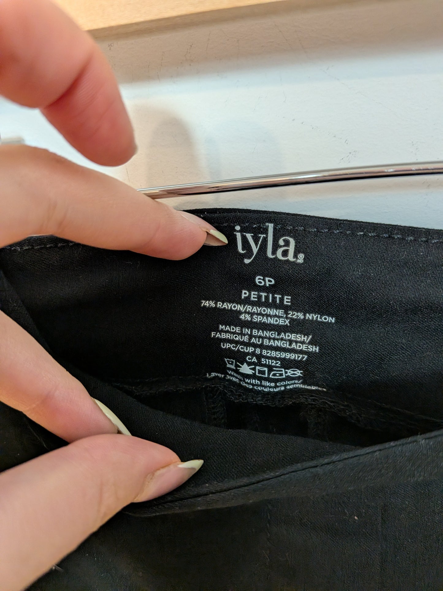 Pantalon droit ajusté noir - iyla. - 6P