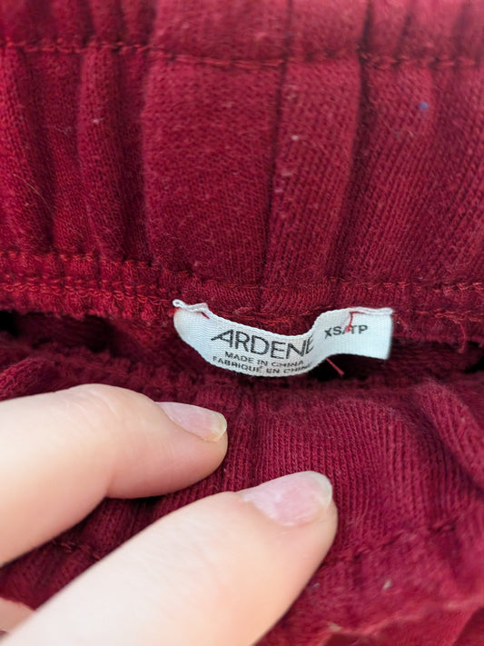 ARDENE Short molleton bourgogne poches cargo Décontracté XS