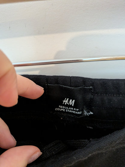 H&M Short sport noir poches zippées Sport "M"