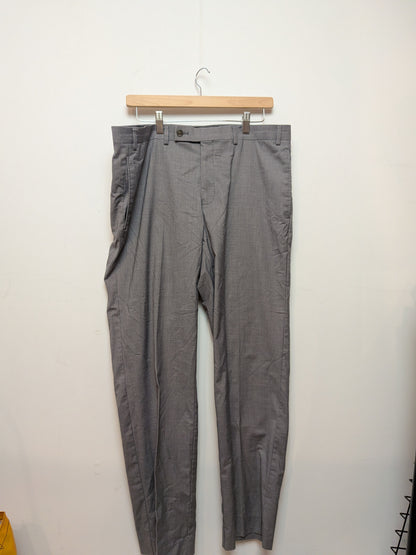 Calvin Klein Pantalon habillé gris à plis pinces Classique "34x30"