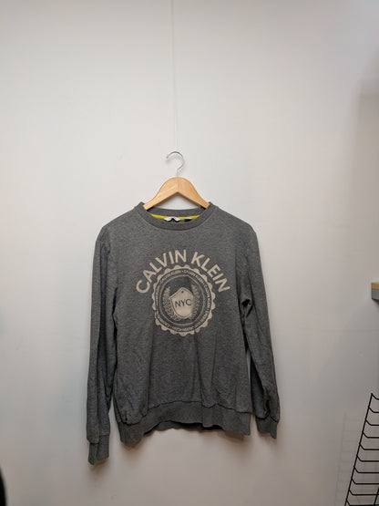 Calvin Klein Sweatshirt col rond gris chiné écusson NYC Streetwear M
