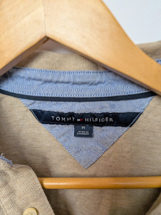 TOMMY HILFIGER Polo piqué beige sable logo brodé Preppy M